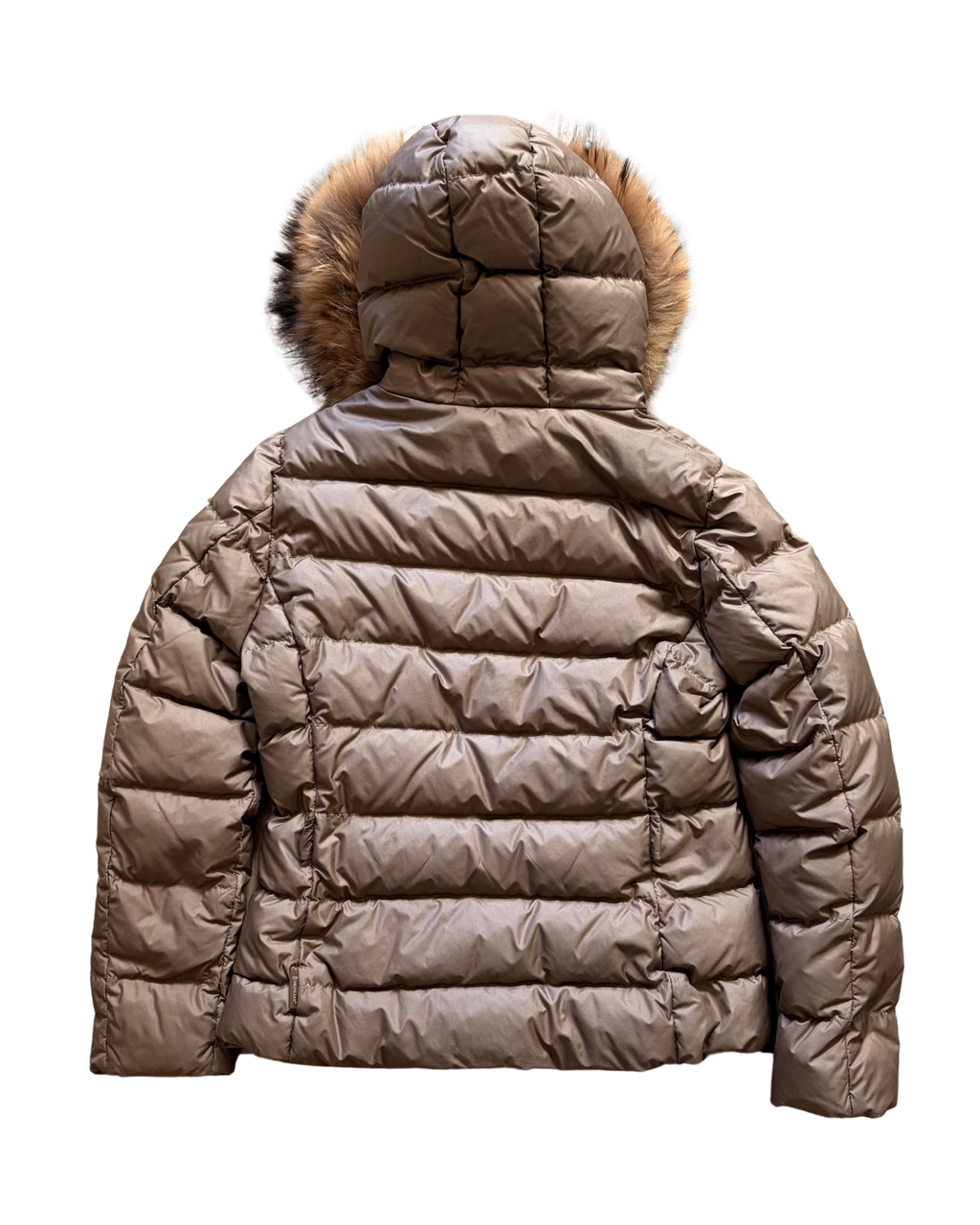 Moncler beež sulejope karusnahast kapuutsiga, vaade 2